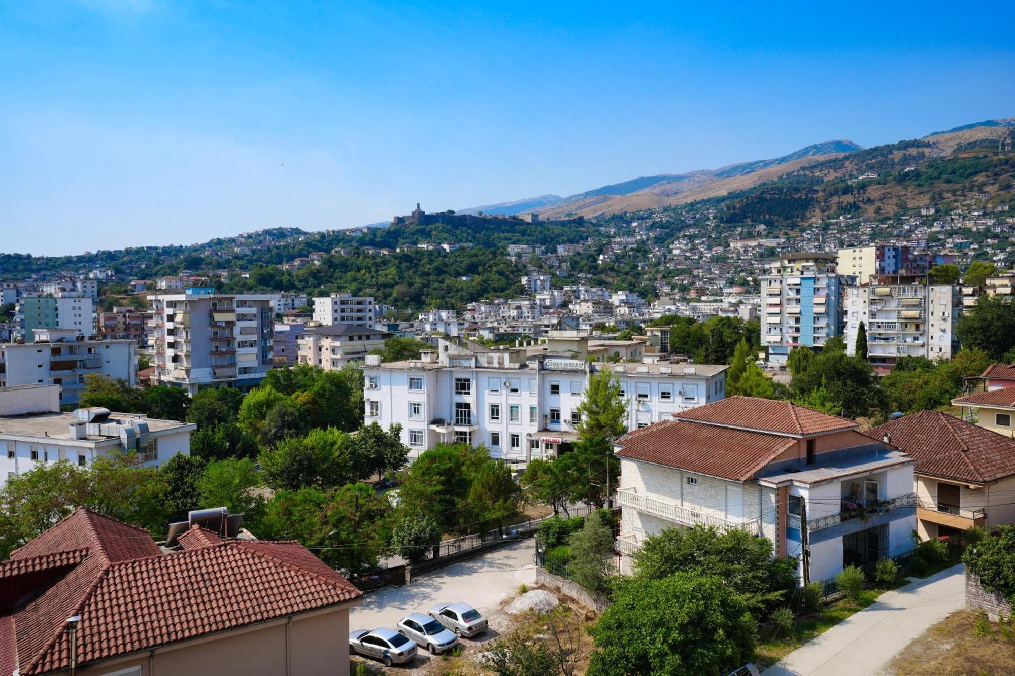 The View Rooms And Terrace Αργυρόκαστρο Εξωτερικό φωτογραφία
